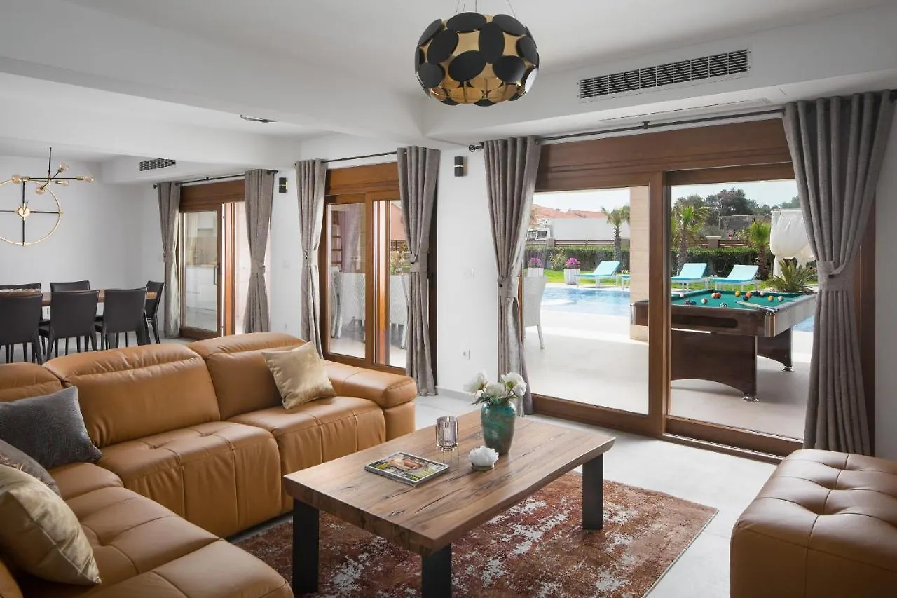 Malibu Eclipse Villa Vir 0*,