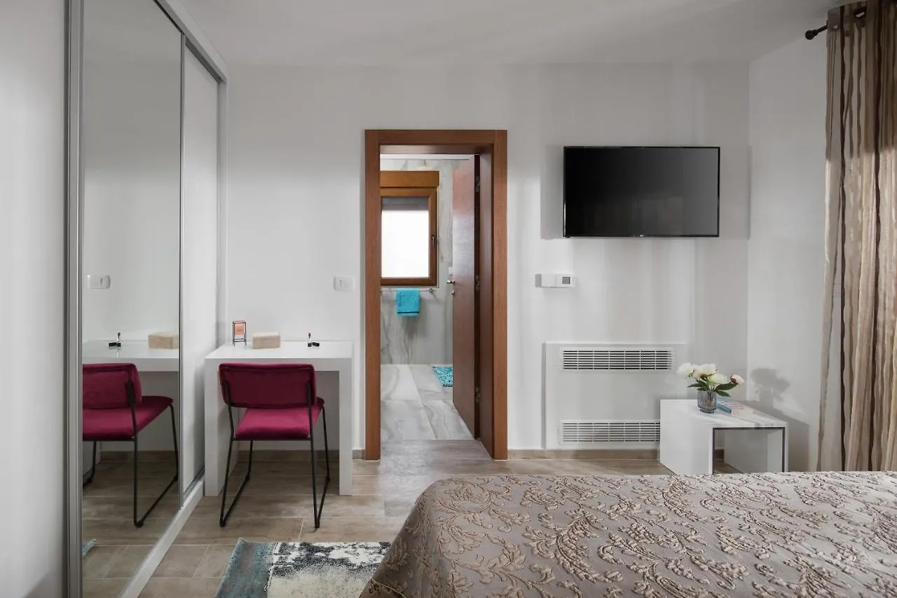 Malibu Eclipse Villa Vir