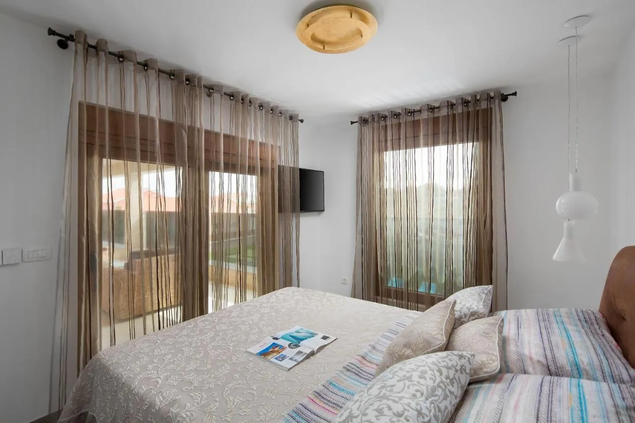 Malibu Eclipse Villa Vir
