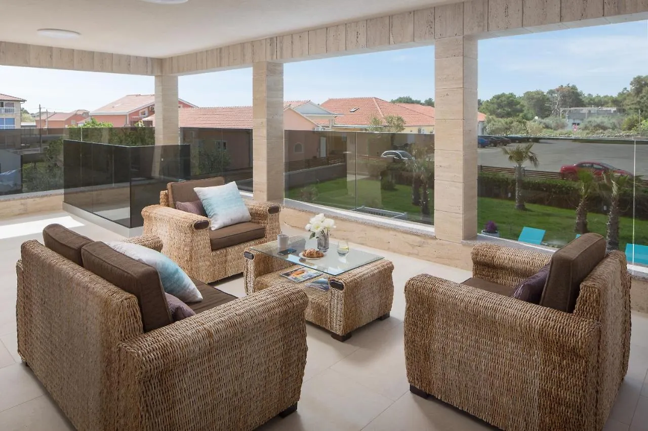 Malibu Eclipse Villa Vir